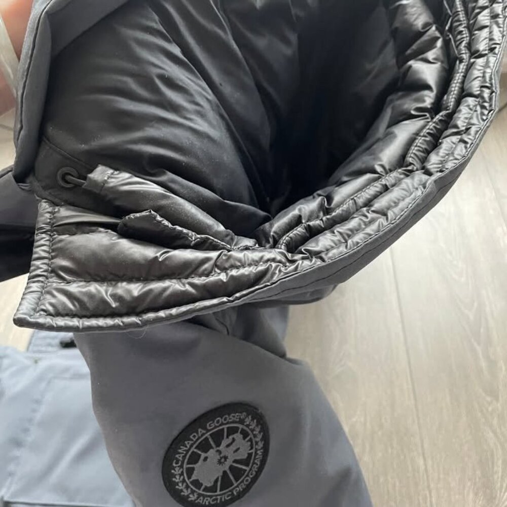 Canada Goose Trillium Parka - Titanium - TEI 4 - Picture 5 of 10